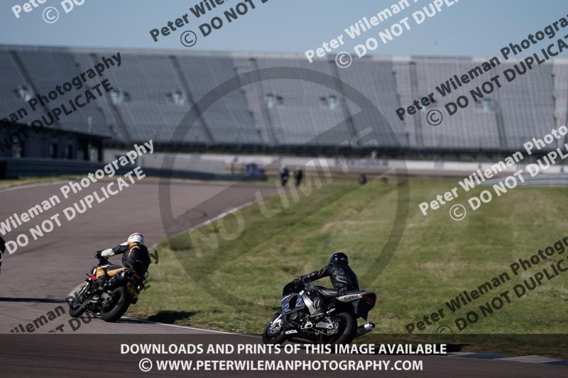 Rockingham no limits trackday;enduro digital images;event digital images;eventdigitalimages;no limits trackdays;peter wileman photography;racing digital images;rockingham raceway northamptonshire;rockingham trackday photographs;trackday digital images;trackday photos